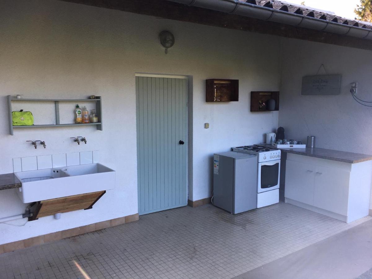 Charming 2-Bed Cabin In Domfront-En-Poiraie Perrou Zewnętrze zdjęcie